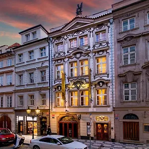 Hotel U černého Orla Praga